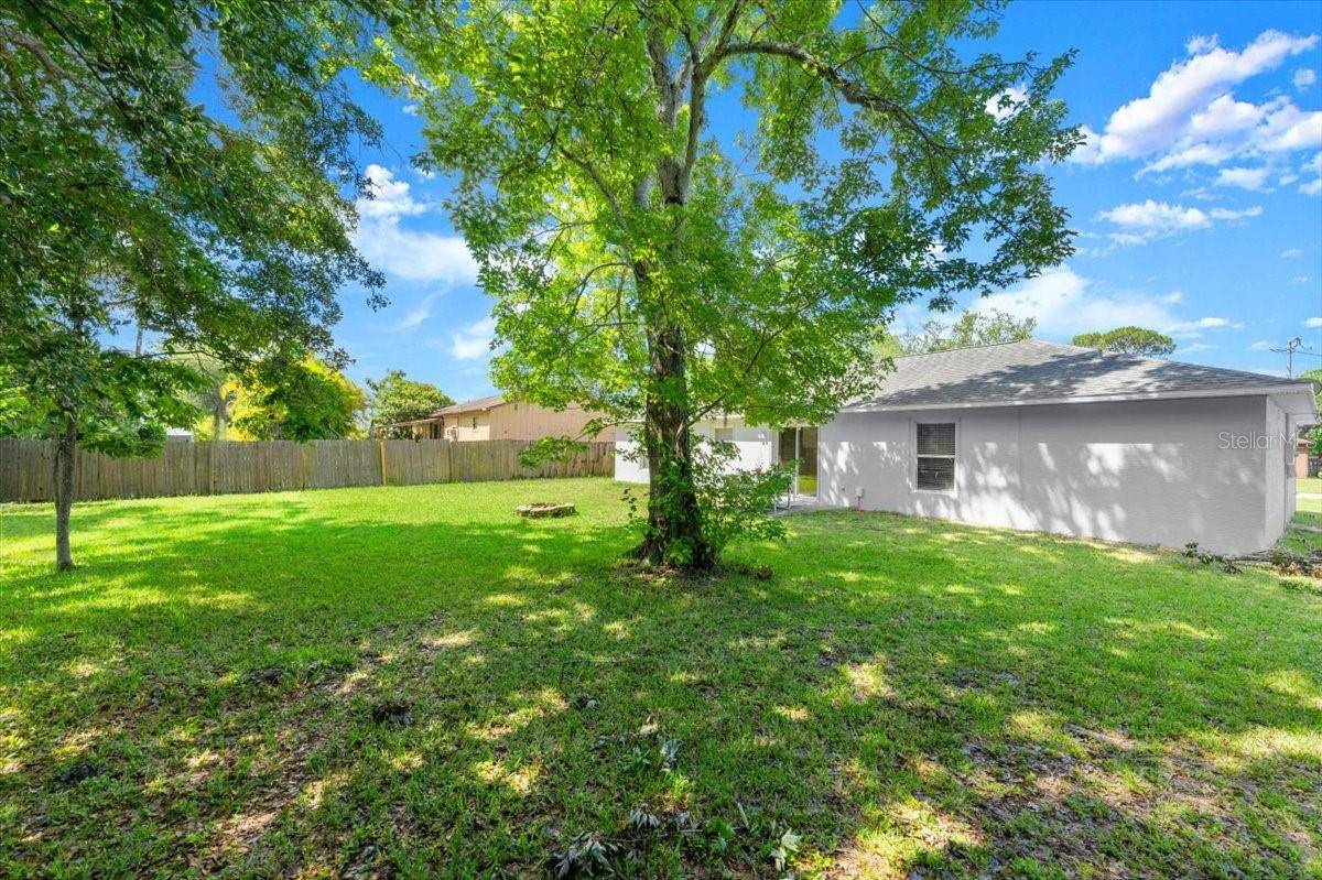 Edgewater, FL 32141,2747 DATE PALM DR