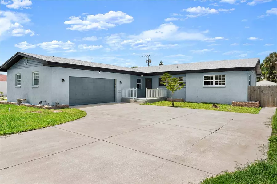 1027 BEL AIRE DR, Daytona Beach, FL 32118