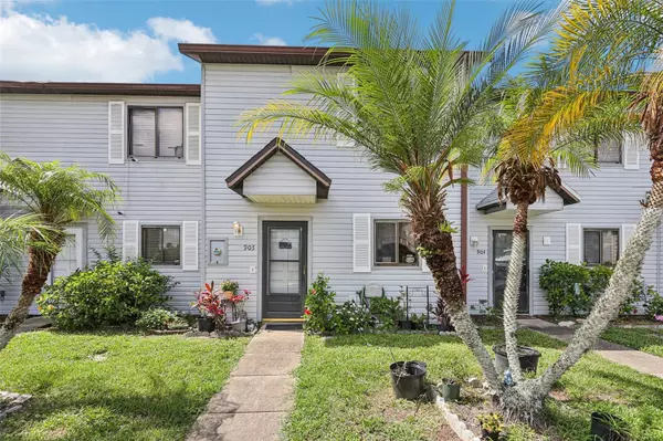 903 DEER SPRINGS RD, Port Orange, FL 32129