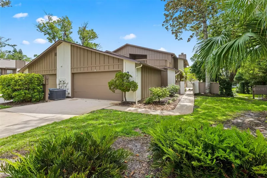 8 RISING MOON TRL, Ormond Beach, FL 32174