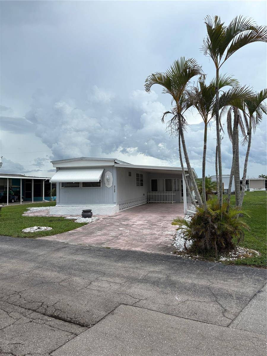 North Fort Myers, FL 33903,3130 MERCURY LN