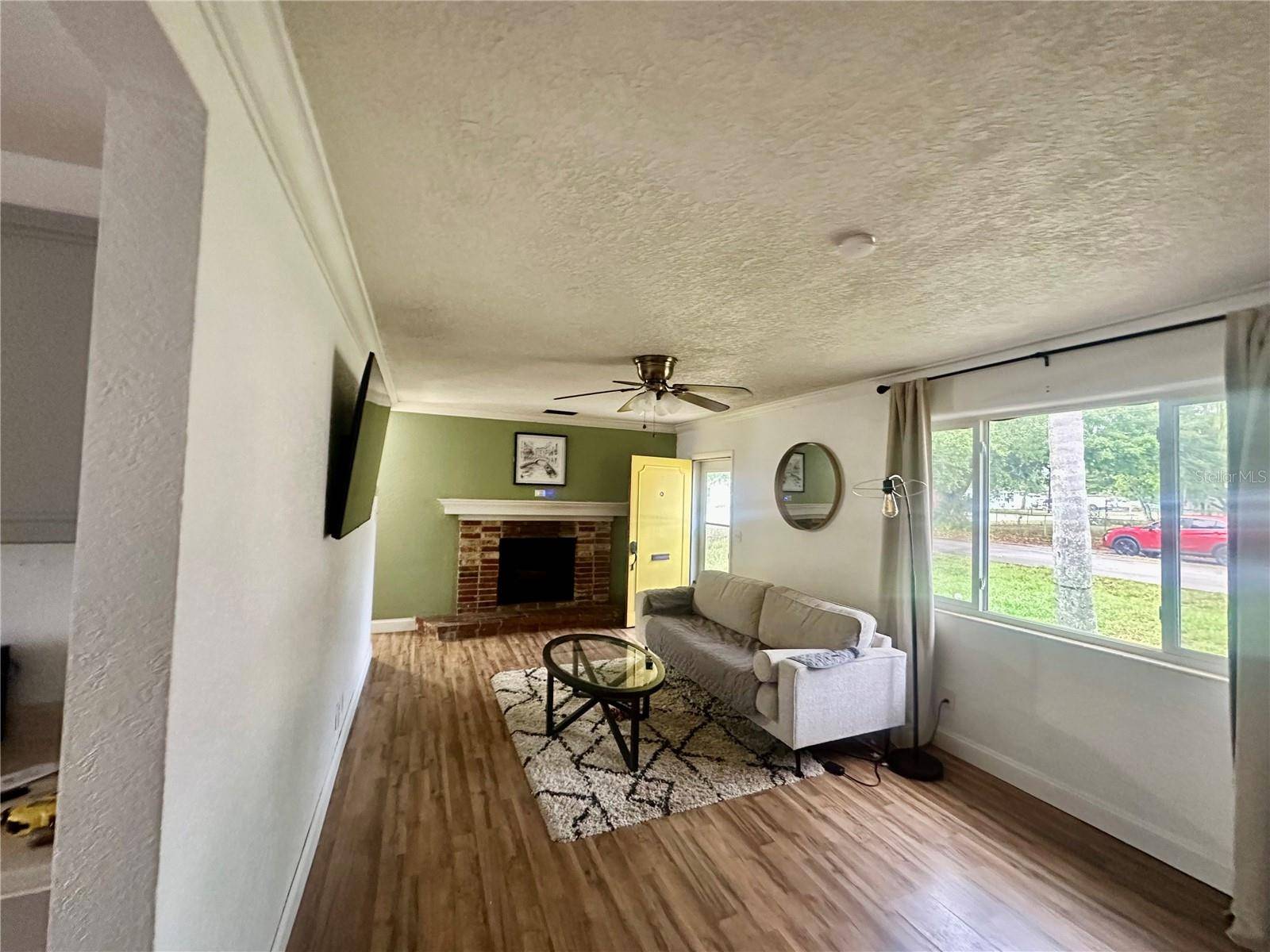 South Daytona, FL 32119,545 AURORA ST