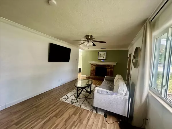 South Daytona, FL 32119,545 AURORA ST
