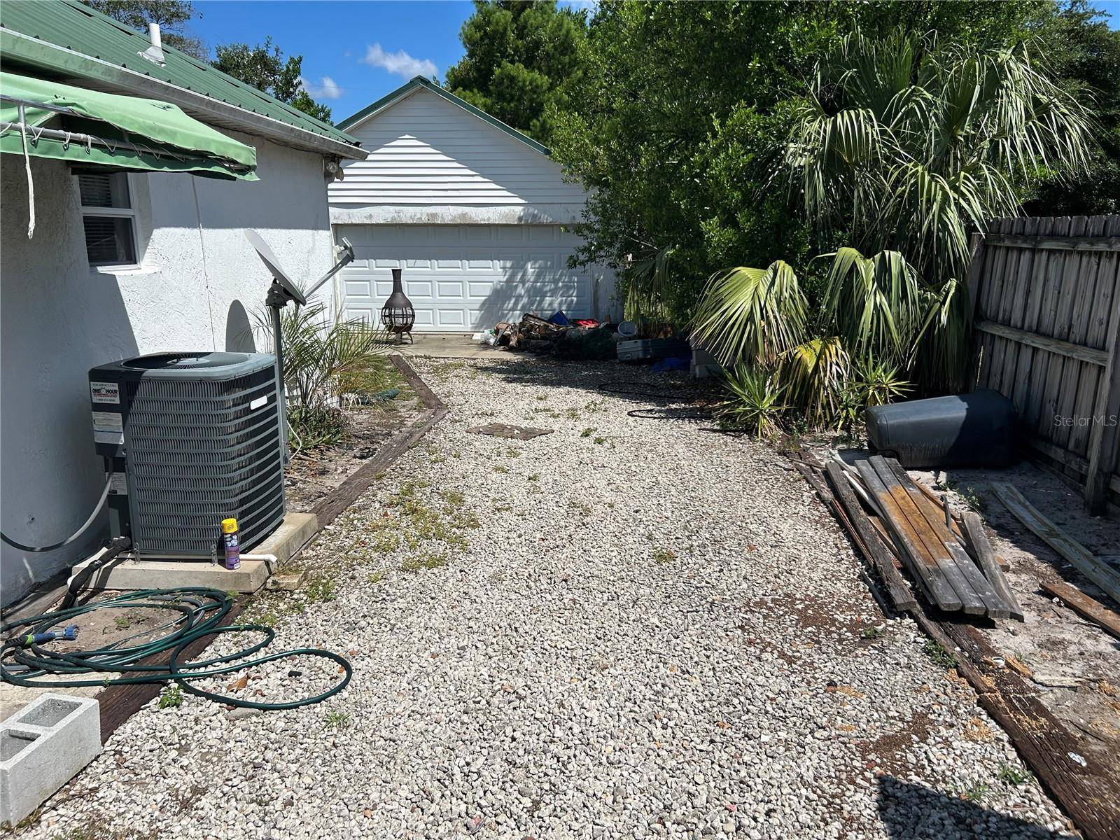 Deltona, FL 32725,1973 S OLD MILL DR