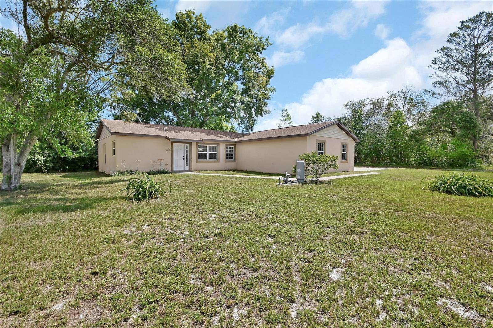Paisley, FL 32767,28045 POINSETTIA AVE
