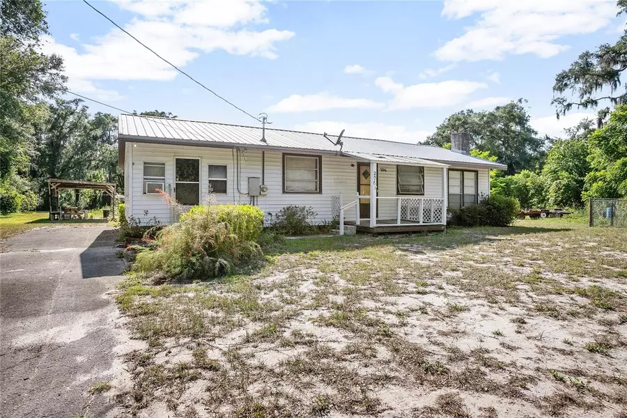 206 WINSLOW AVE, Deland, FL 32724