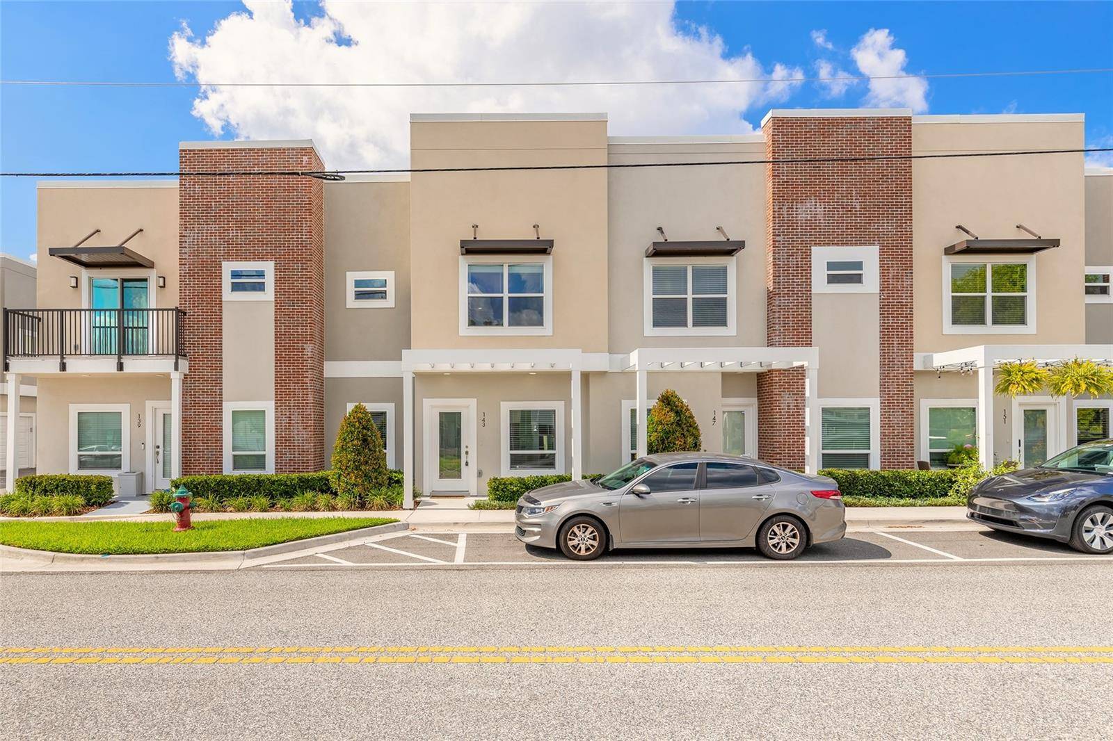 143 W FULTON ST, Sanford, FL 32771