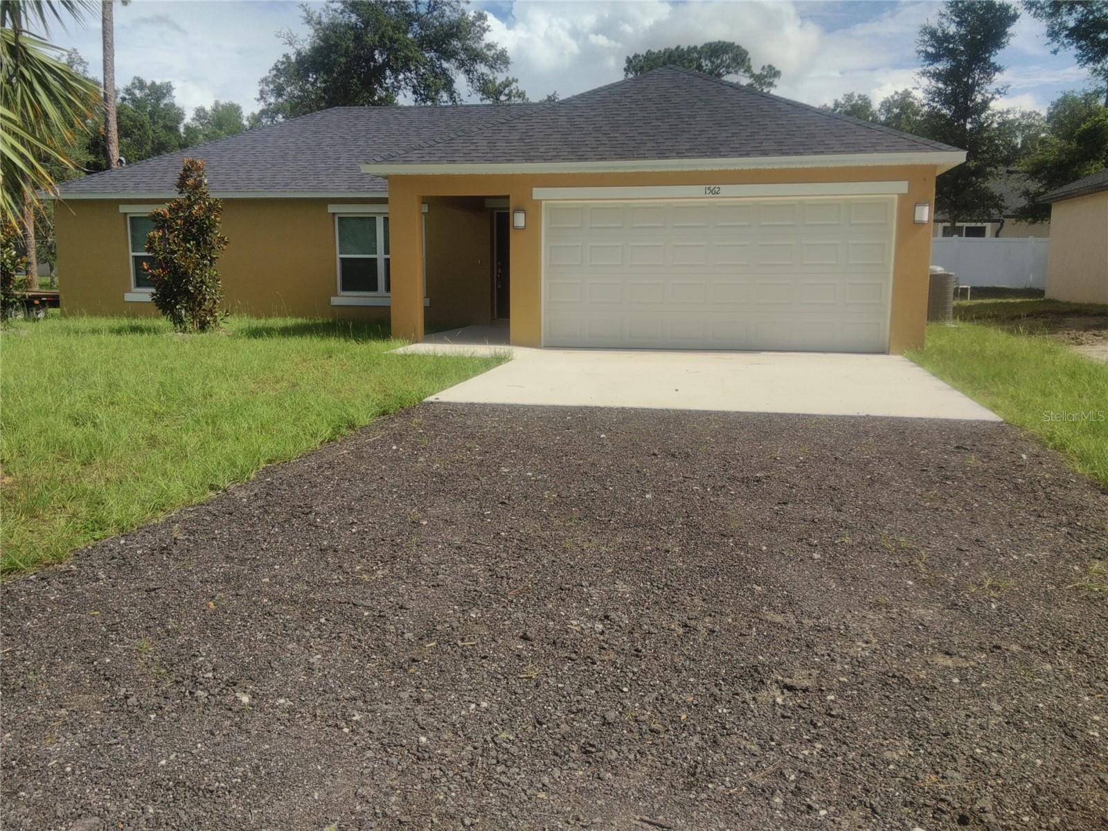 1562 SCHAUB AVE, Orange City, FL 32763