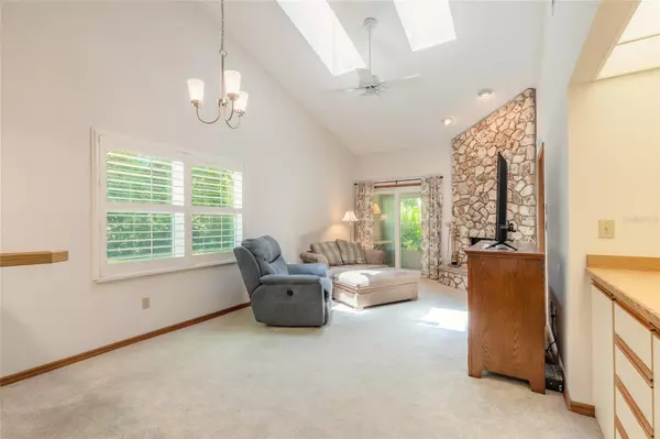 Port Orange, FL 32127,955 GRAYLING CT #A