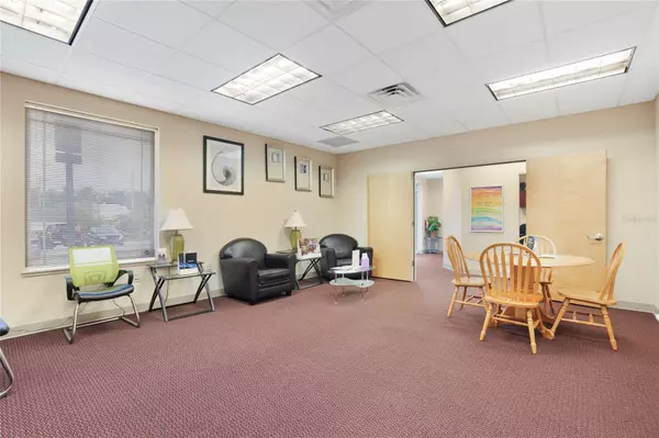 Deland, FL 32720,844 N STONE ST #206