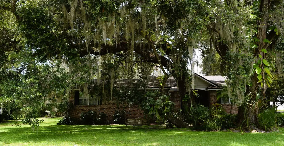 460 OAK ST, Osteen, FL 32764