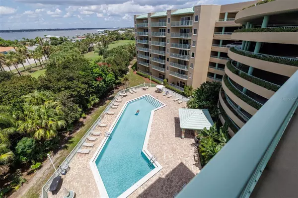 Daytona Beach Shores, FL 32118,4 OCEANS WEST BLVD #701C