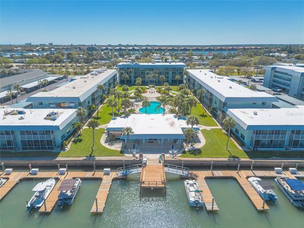 325 N CAUSEWAY #C102, New Smyrna Beach, FL 32169