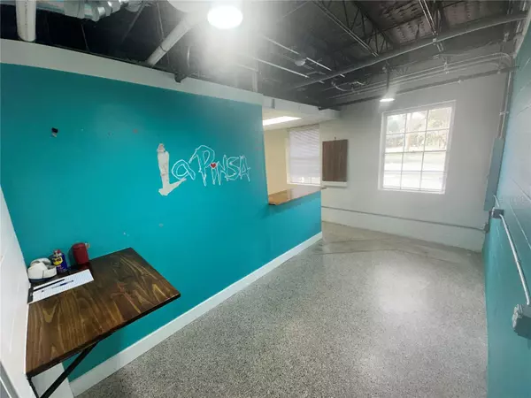 Deland, FL 32720,238 N CLARA AVE #114