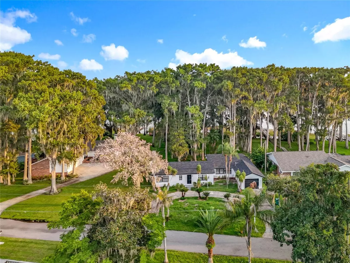 Eustis, FL 32726,16 CYPRESS DR