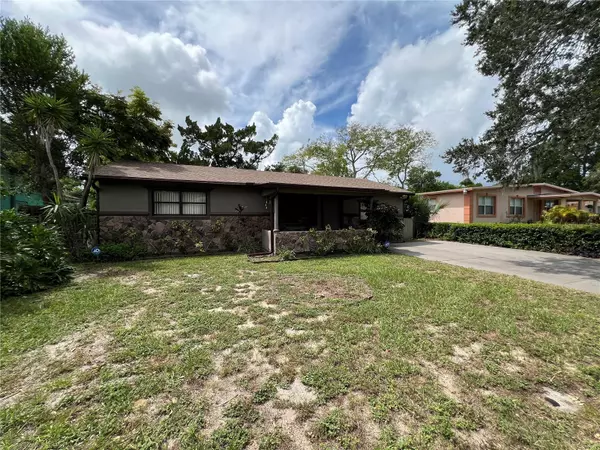 Daytona Beach, FL 32117,952 ESSEX RD