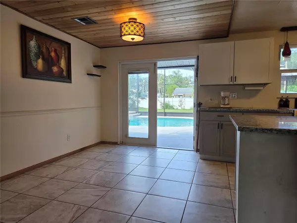 Lake Helen, FL 32744,450 PALM AVE