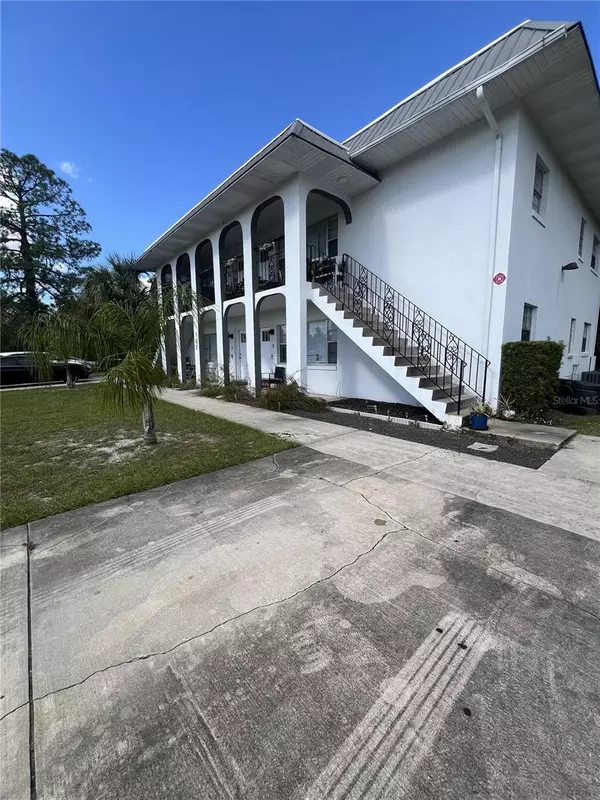 Deltona, FL 32725,102 LULLWATER ST