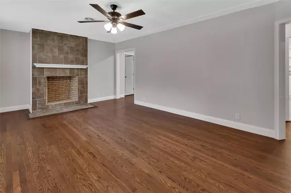 Deland, FL 32720,305 S STONE ST