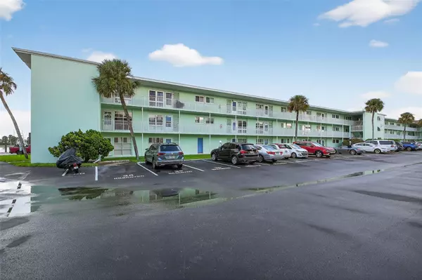 Daytona Beach, FL 32114,715 S BEACH ST #115D