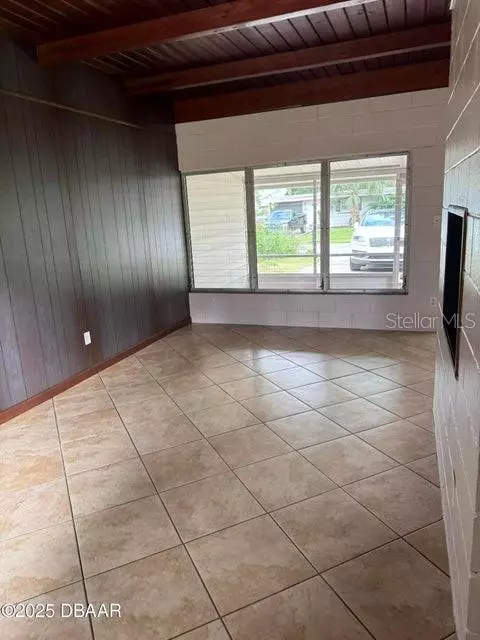 Daytona Beach, FL 32117,448 DOROTHY AVE