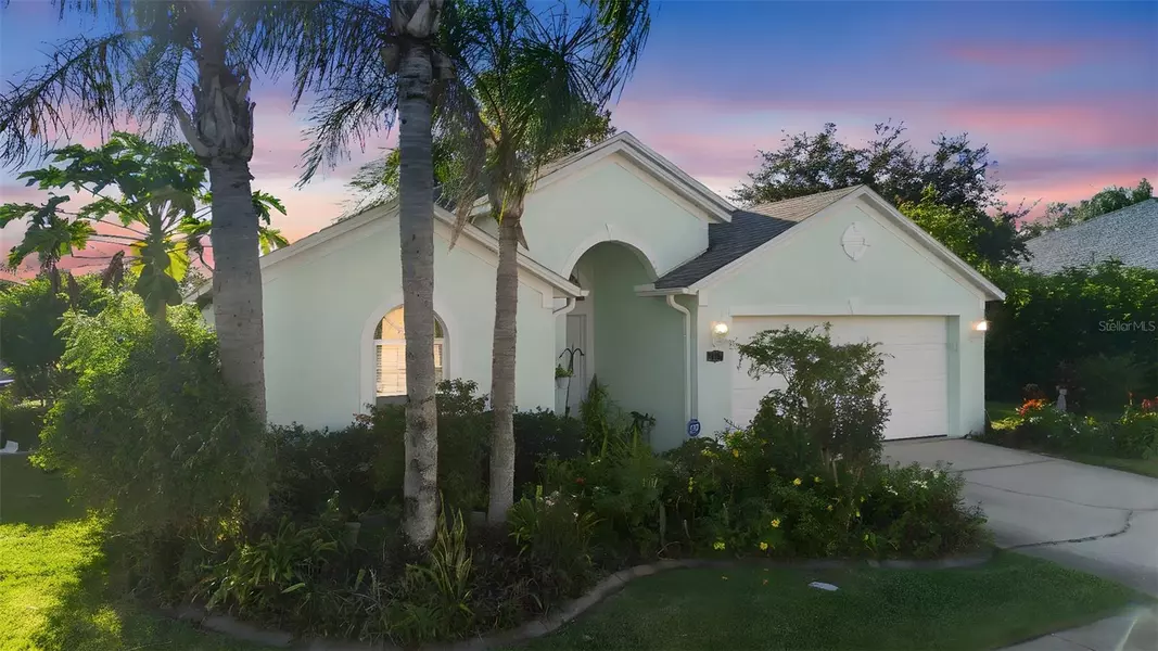 114 CARNIVAL DR, Daytona Beach, FL 32124