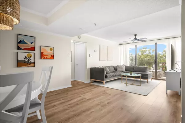 Tampa, FL 33609,3211 W SWANN AVE #408