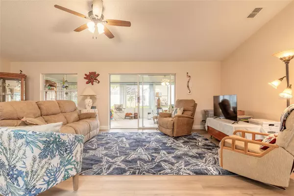 South Daytona, FL 32119,134 DESKIN DR