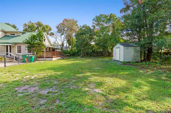 Deland, FL 32720,210 W UNIVERSITY AVE