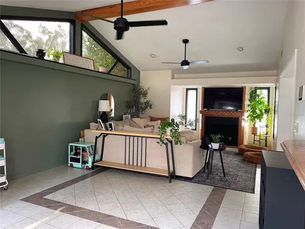 Deland, FL 32720,715 W PENNSYLVANIA AVE