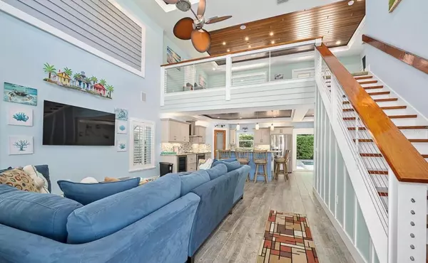 Ormond Beach, FL 32174,130 HERNANDEZ AVE