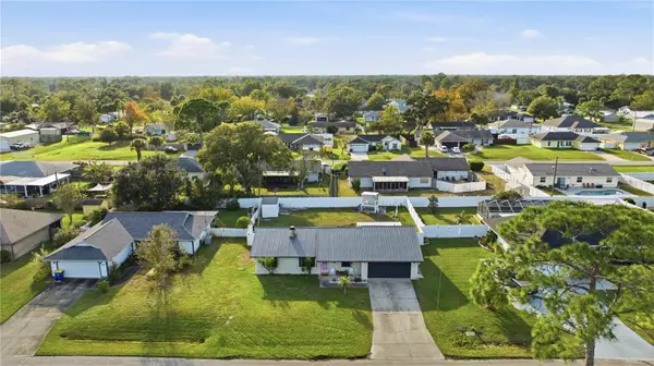 Edgewater, FL 32141,3220 QUEEN PALM DR