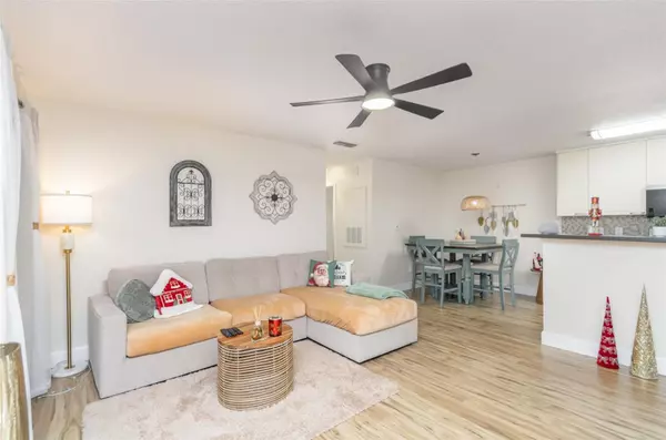 Lake Mary, FL 32746,712 SECRET HARBOR LN #104