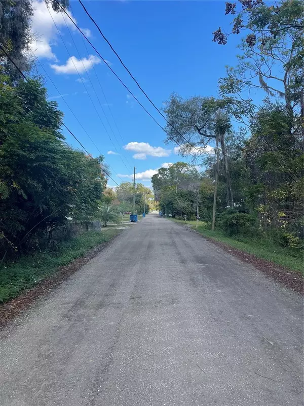 Deland, FL 32724,131 LAKE MAMIE RD