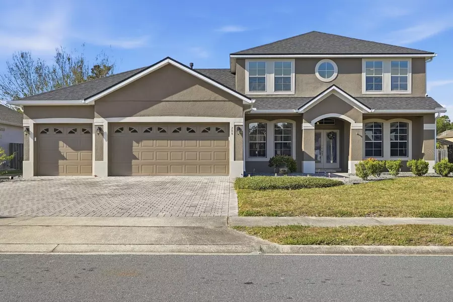 208 CRYSTAL RIDGE RD., Deland, FL 32720