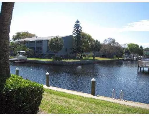 374 Moorings Cove DR #6d, Tarpon Springs, FL 34689