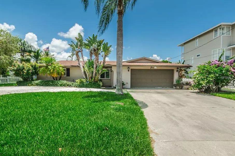 225 W MARTIN LUTHER KING JR DR, Tarpon Springs, FL 34689