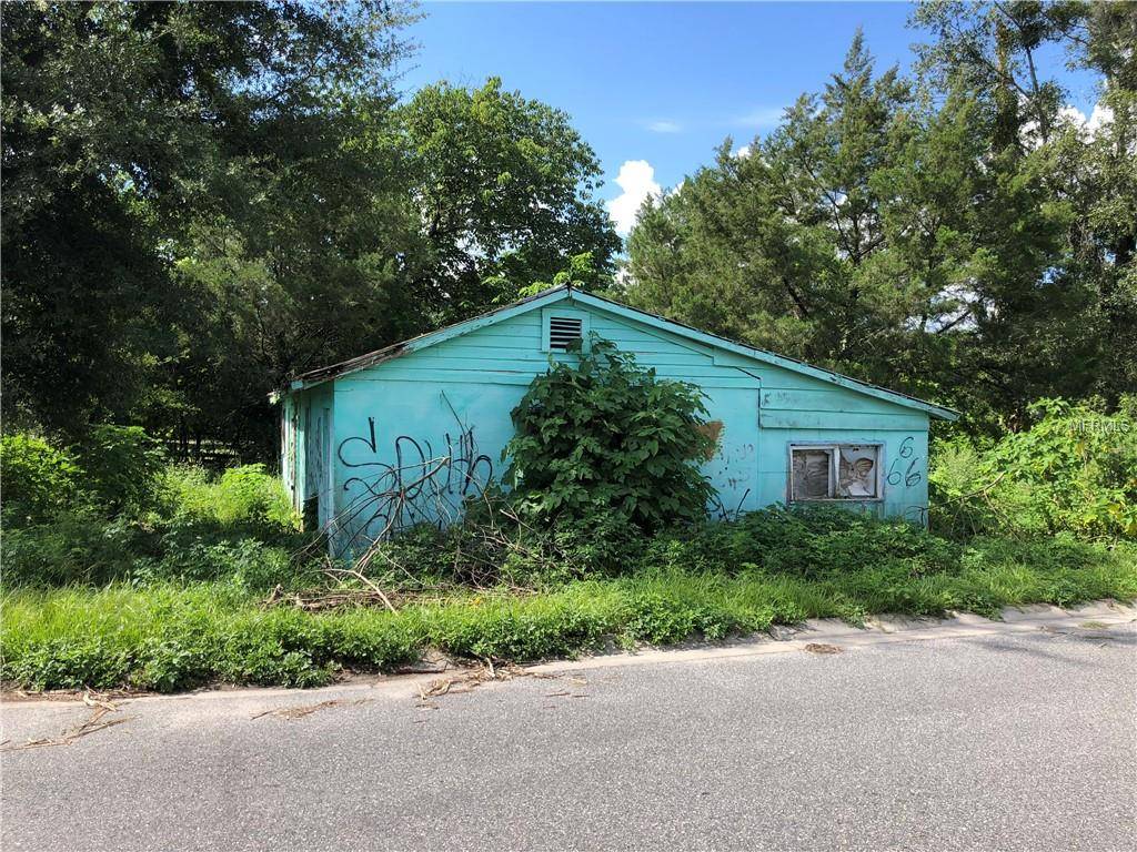 14901 MEREDITH ST, Dade City, FL 33523