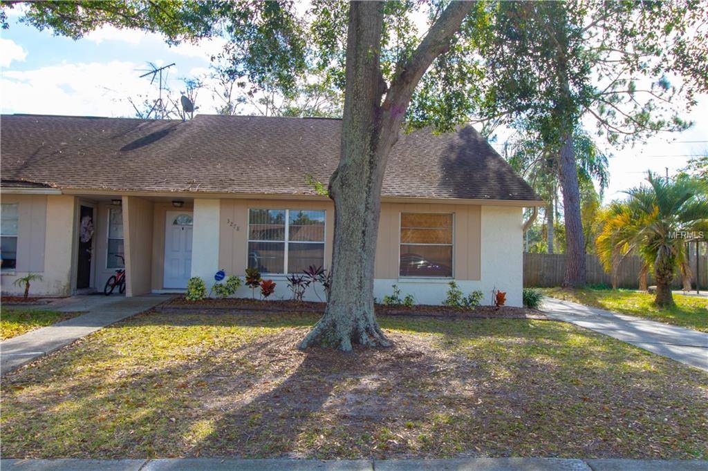 3278 LAUREL DALE DR, Tampa, FL 33618