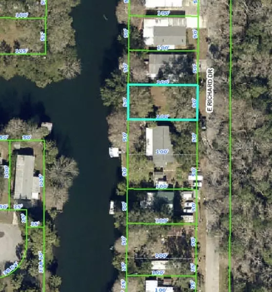 E RICHARD DR, Weeki Wachee, FL 34607