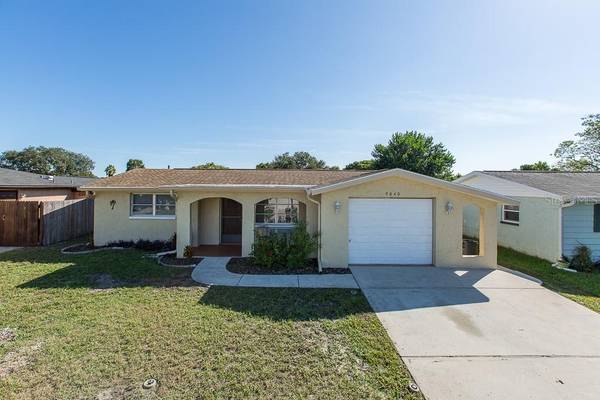 9040 GREENBRIAR LN, Port Richey, FL 34668