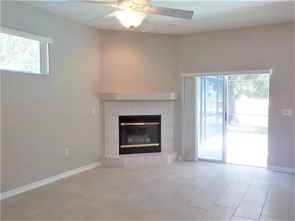 Tarpon Springs, FL 34688,1314 KINGS WAY LN