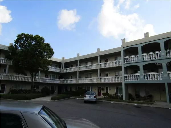 2330 ECUADORIAN WAY #72, Clearwater, FL 33763