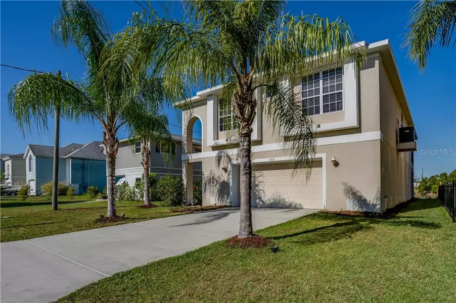 3221 SEA GRAPE DR, Hernando Beach, FL 34607