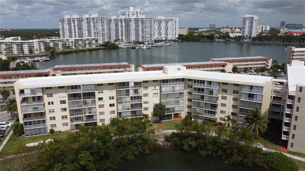 2930 POINT EAST DR #E605, Aventura, FL 33160