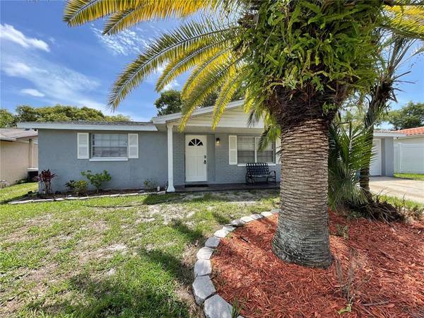 9900 LAKESIDE LN, Port Richey, FL 34668