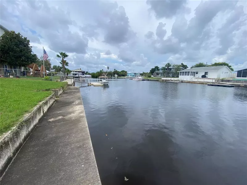 4388 2ND ISLE DR, Hernando Beach, FL 34607