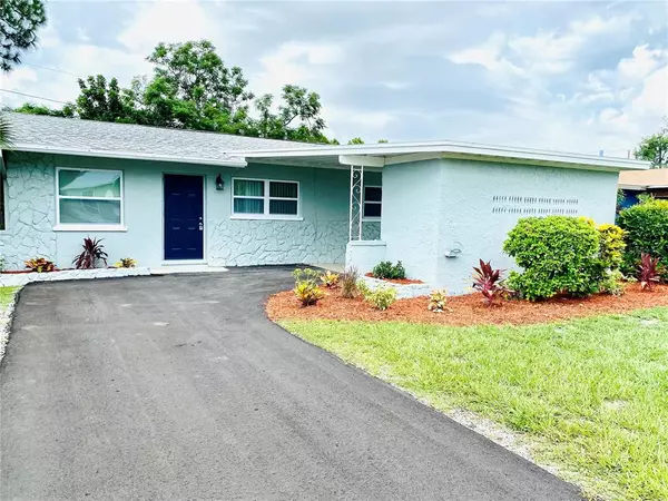 10736 111TH PL N, Seminole, FL 33778