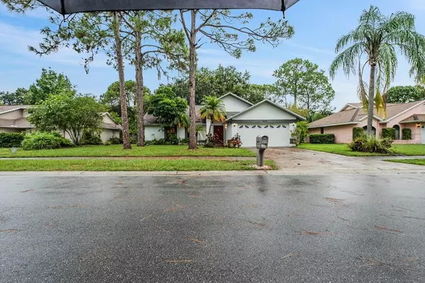 Sarasota, FL 34235,1825 WOOD HOLLOW CT