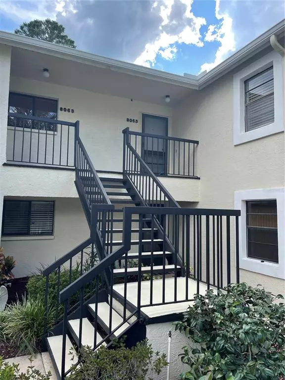 8065 PICKETTS CT #8065,  Weeki Wachee,  FL 34613